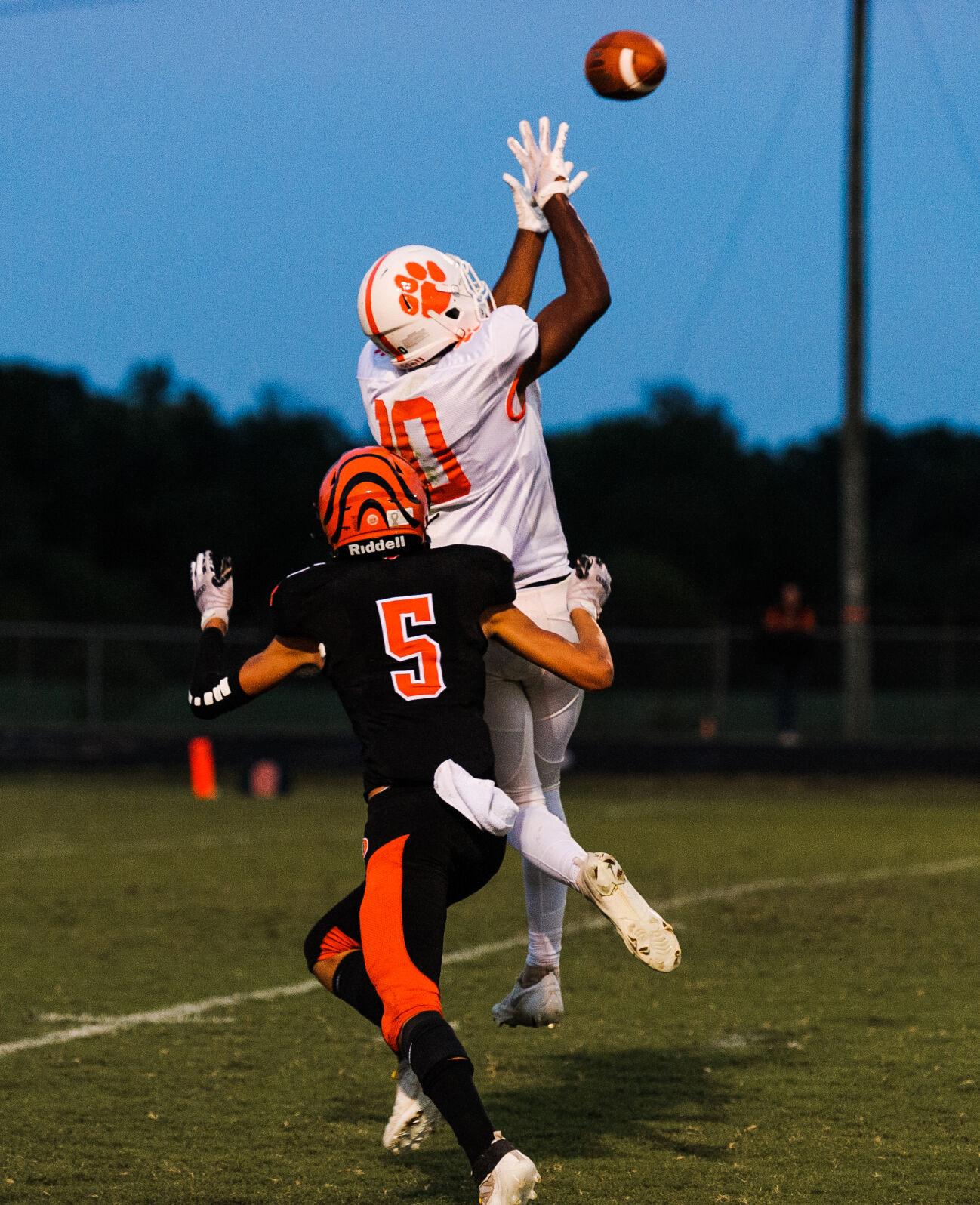football_Brentsville vs Kettle Run-5_KRHS Jacob Robinson catch_20210910.jpg